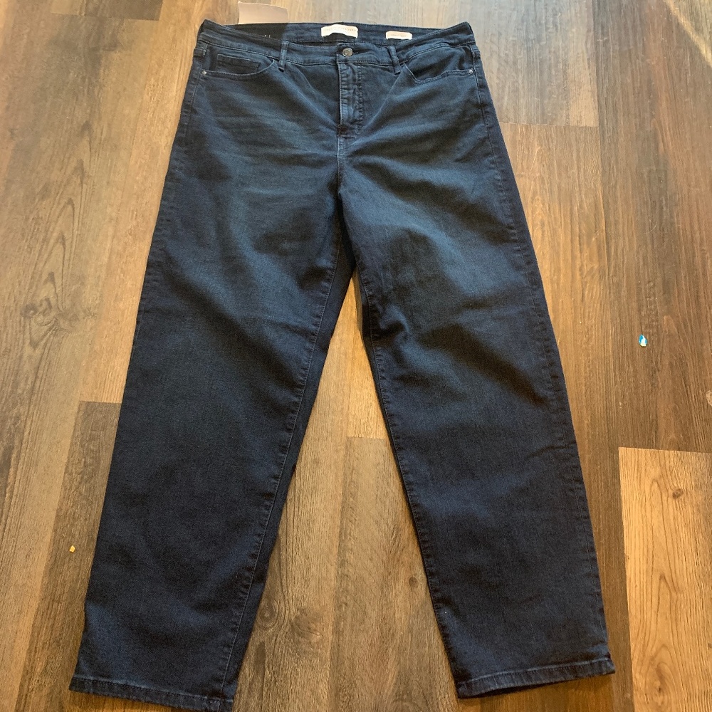 Social Stabdard by‎ Ssnctuary slim straight jeabs. NWT